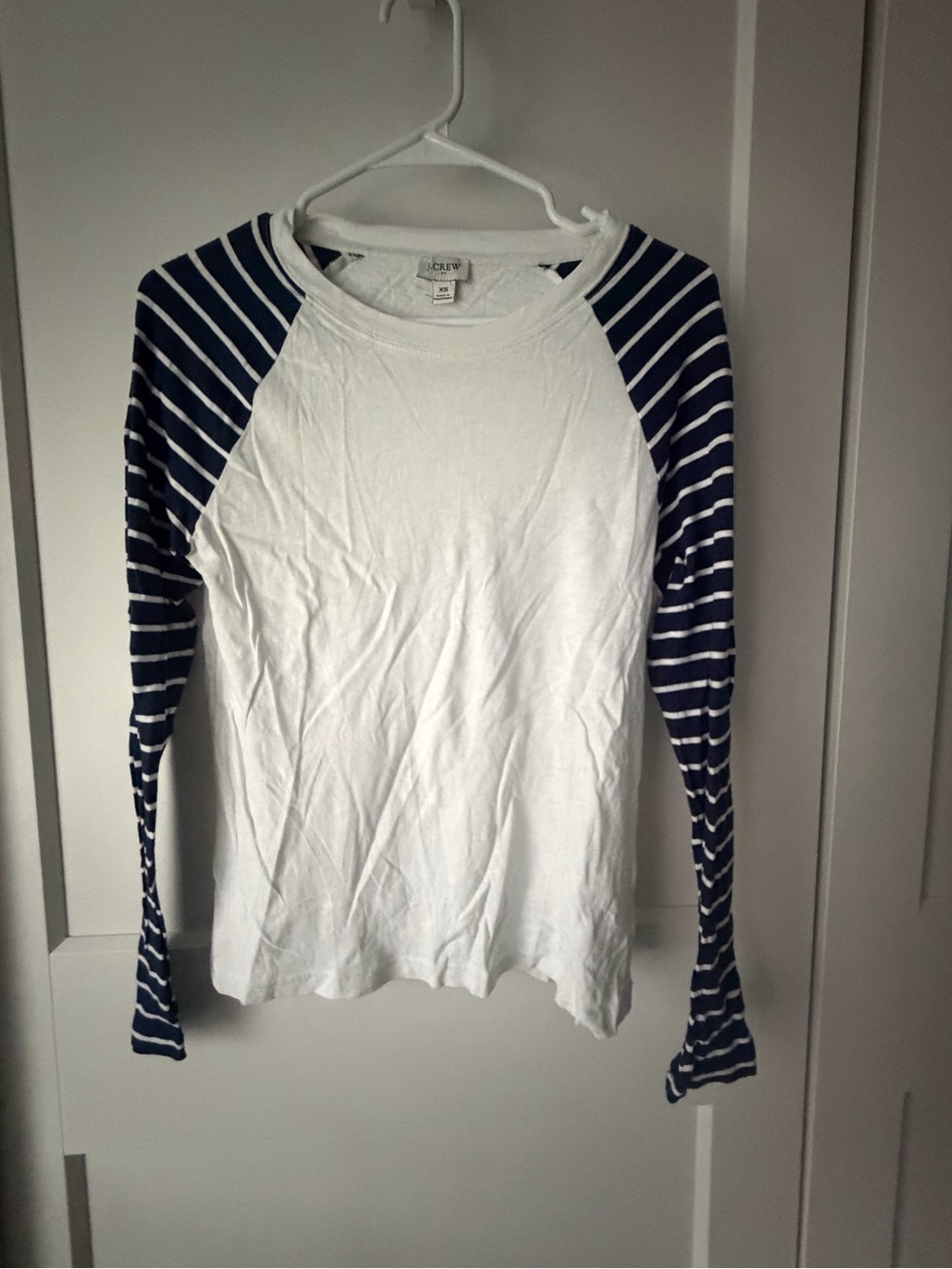 J. Crew White Raglan Tee with Navy Striped Sleeves Fisherman Nautical Preppy XS